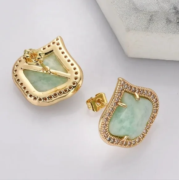 Moroccan ogee shaped natural Amazonite stud earrings with zirconia; brass; nwot - Picture 3 of 7